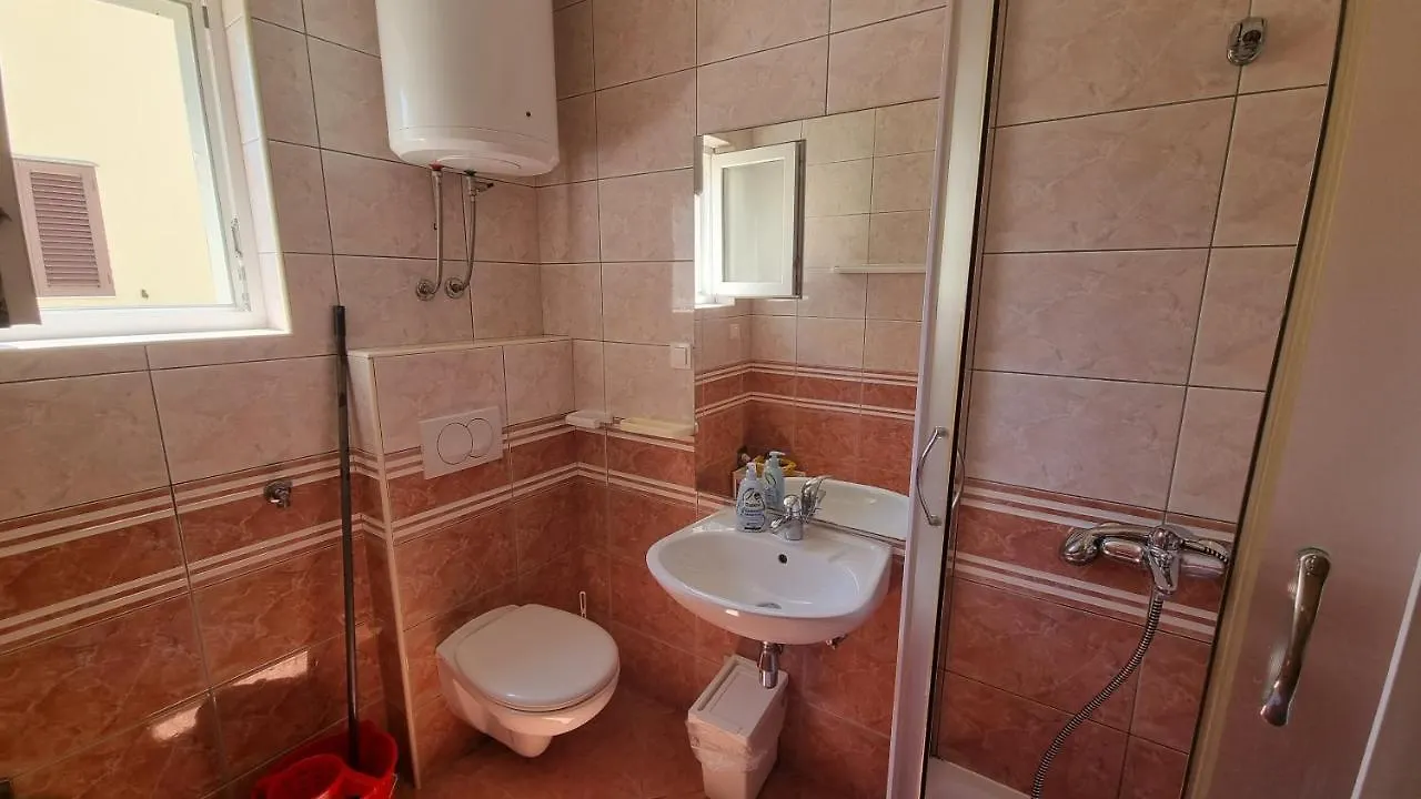 Apartments Miki Pag Town Kroatien